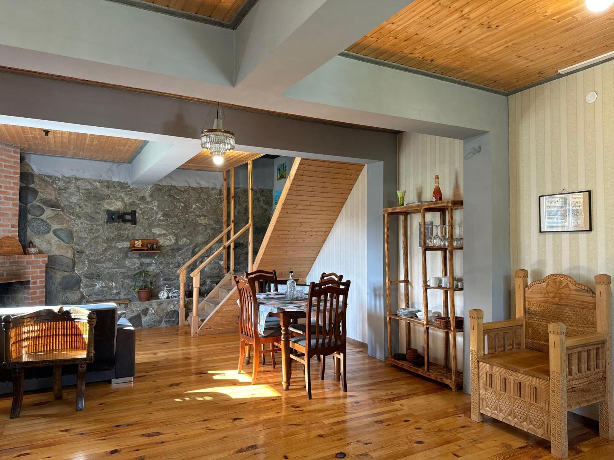 Barbara'S Eco-Cozy Guesthouse ميستيا المظهر الخارجي الصورة